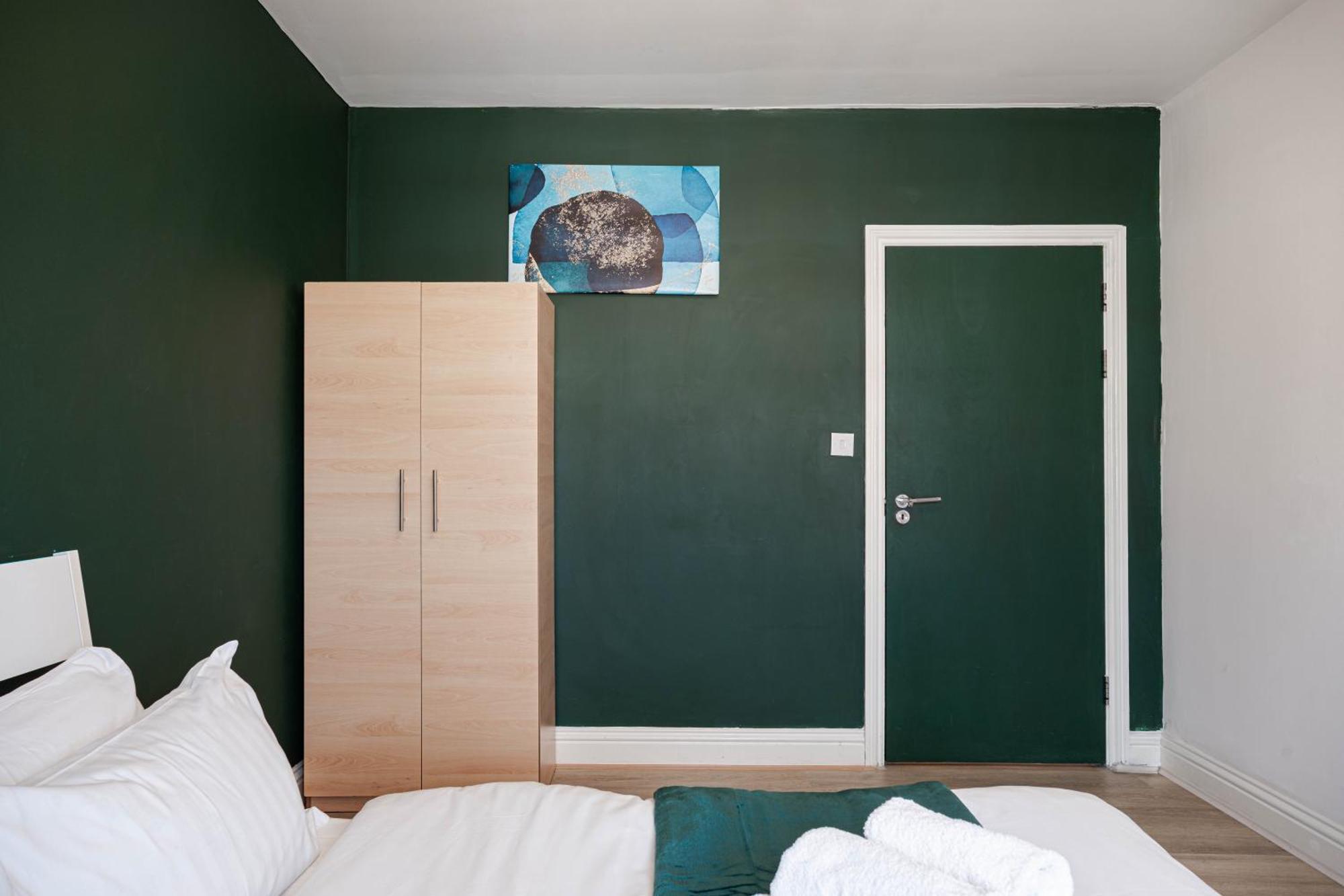 City Gate Guest House Лондон Экстерьер фото