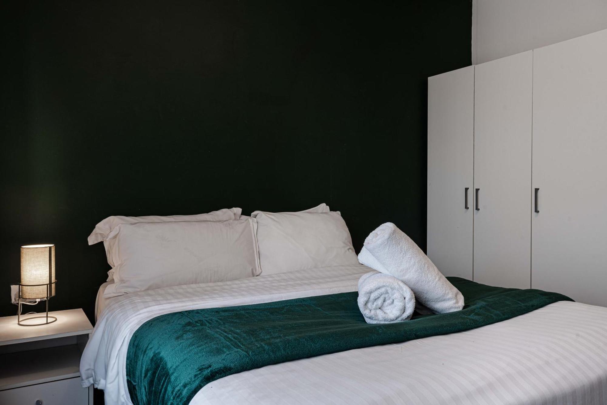 City Gate Guest House Лондон Экстерьер фото